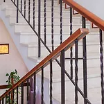 Shine Hotel Odessa
