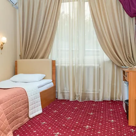 Shine Hotel Odessa