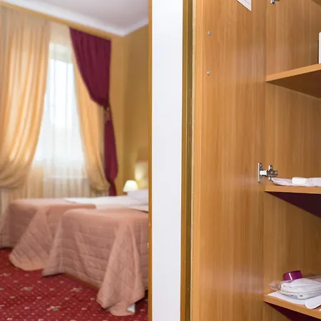 Hotel Shine Odessa