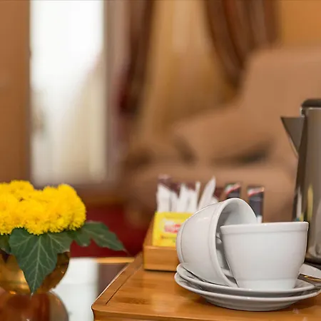 Shine Hotel Odessa