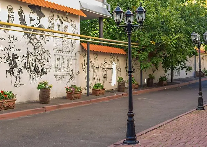 Shine 3* Одесса