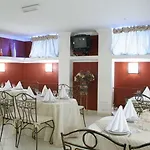 Shine Hotel Odessa