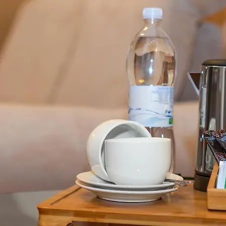 Готель Shine 3*