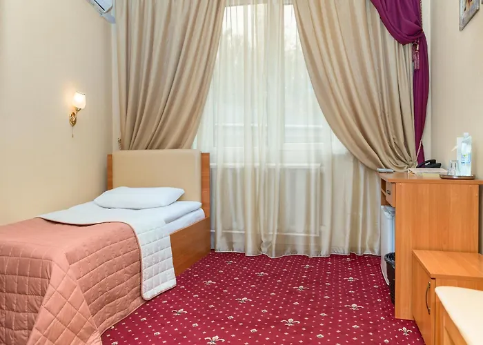 Shine Hotel Odessa